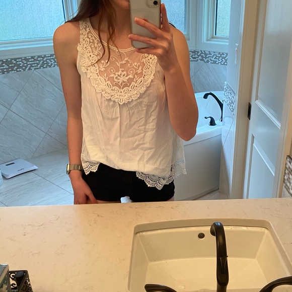 Forever 21 lace tank top - Picture 2 of 6